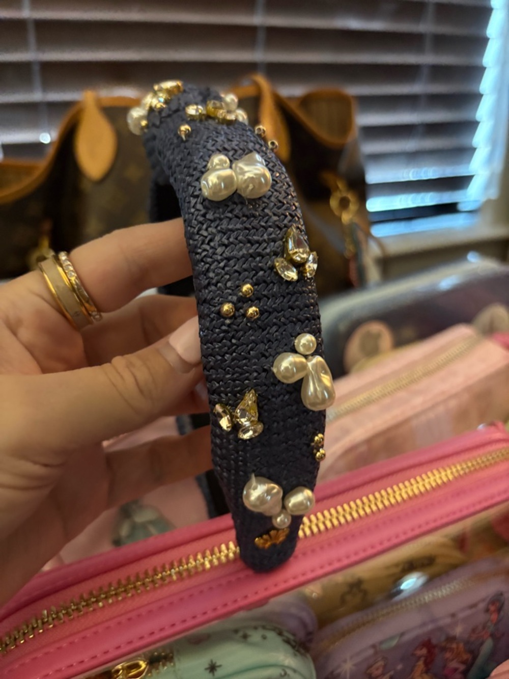 💙Lele Sadoughi💙

—NWOT, Slim Knotted Raffia Oasis Embellished Headband - Picture 5 of 7